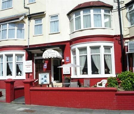 The Mackintosh Guest Accommodation Blackpool Exterior photo